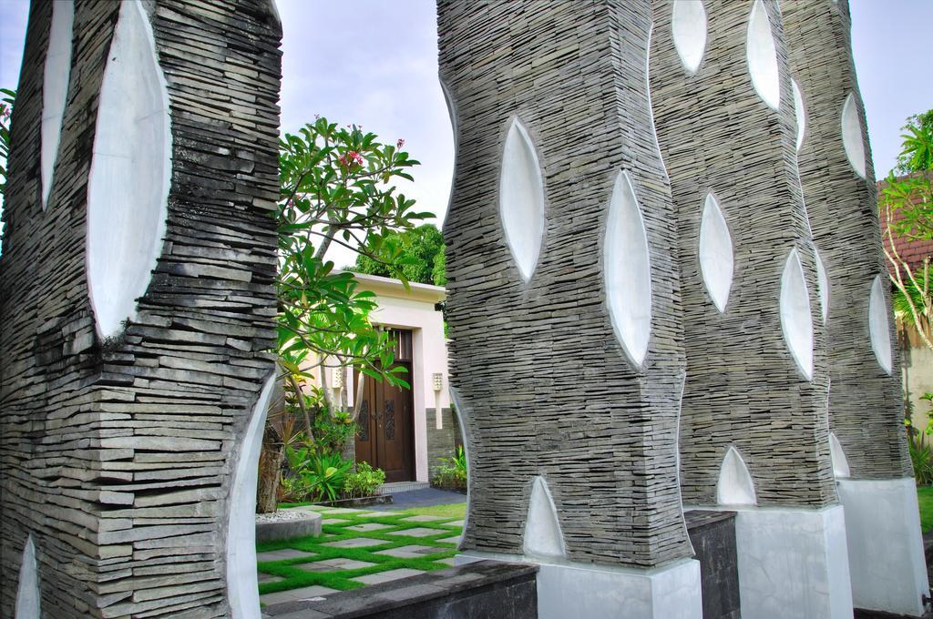 M Two Villas Seminyak Eksteriør billede