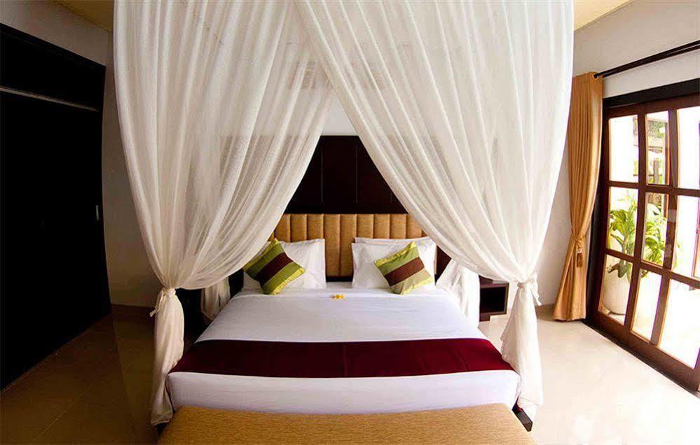 M Two Villas Seminyak Eksteriør billede