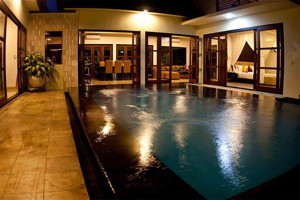 M Two Villas Seminyak Eksteriør billede