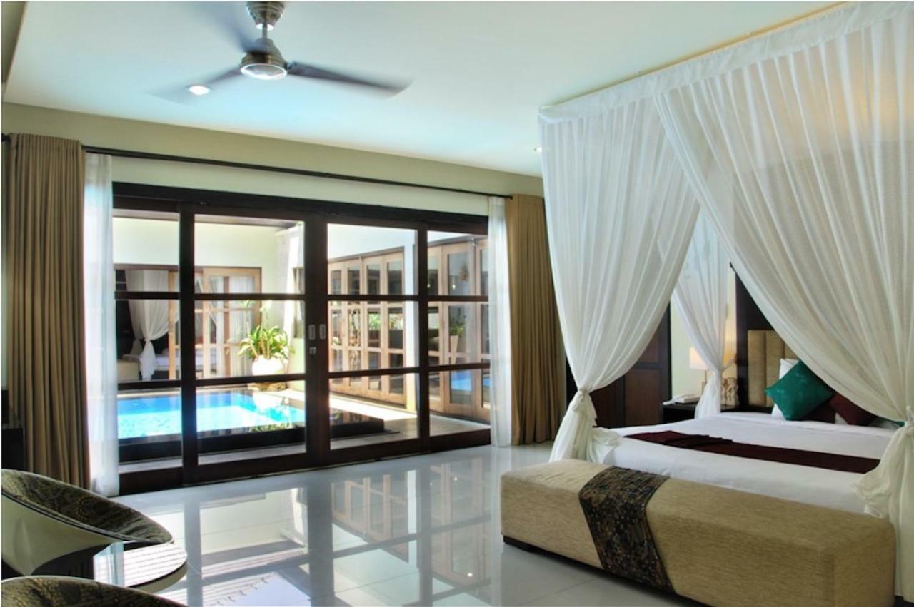 M Two Villas Seminyak Eksteriør billede